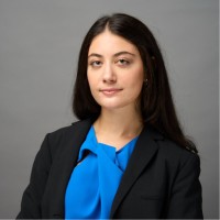 Headshot of Lea Herzfeld